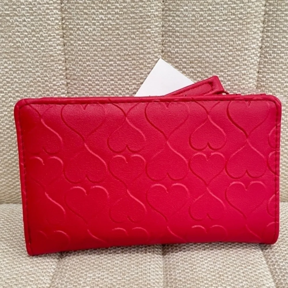 ❤️▪️Betsey Johnson ▪️Red Heart Leather XOIVY Bifold Wallet
